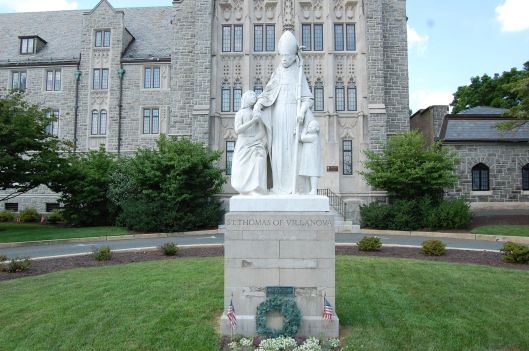 thomas in front of bild 2