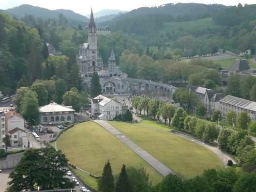 shrine-at-lourdes-2